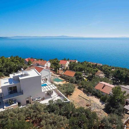 Dazzling Hvar Villa Villa Licita 4 Bedrooms Spacious Sunterrace Fitted With Sunbeds And Parasols Private Outdoor Swimming Pool Shaded, สเวตา เนเดลยา ภายนอก รูปภาพ