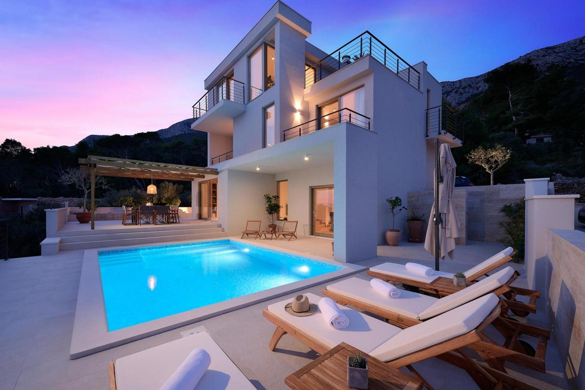 Dazzling Hvar Villa Villa Licita 4 Bedrooms Spacious Sunterrace Fitted With Sunbeds And Parasols Private Outdoor Swimming Pool Shaded, สเวตา เนเดลยา ภายนอก รูปภาพ
