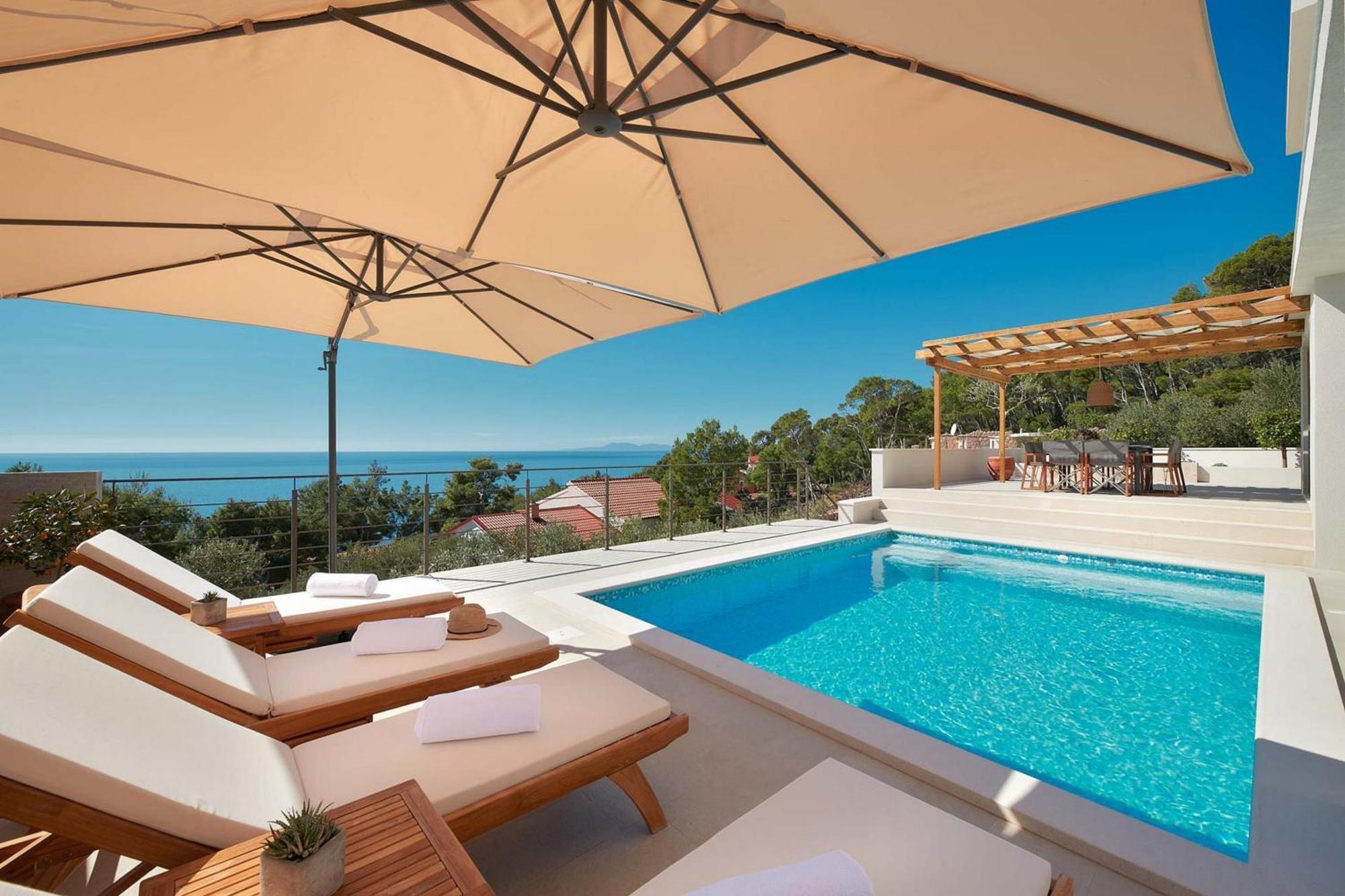 Dazzling Hvar Villa Villa Licita 4 Bedrooms Spacious Sunterrace Fitted With Sunbeds And Parasols Private Outdoor Swimming Pool Shaded, สเวตา เนเดลยา ภายนอก รูปภาพ