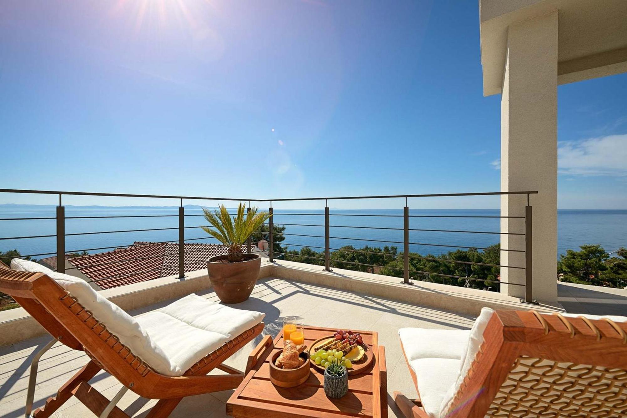 Dazzling Hvar Villa Villa Licita 4 Bedrooms Spacious Sunterrace Fitted With Sunbeds And Parasols Private Outdoor Swimming Pool Shaded, สเวตา เนเดลยา ภายนอก รูปภาพ
